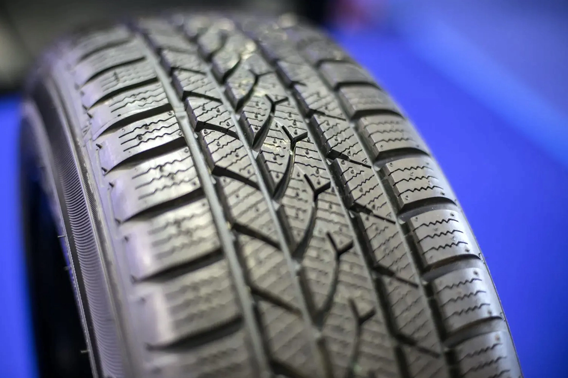 Fairfax Tire Shop Pointers: How Tire Tread Patterns Affect Performance and Safety