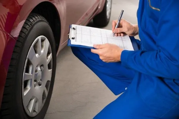 3 Common Causes for a Shaky Steering Wheel